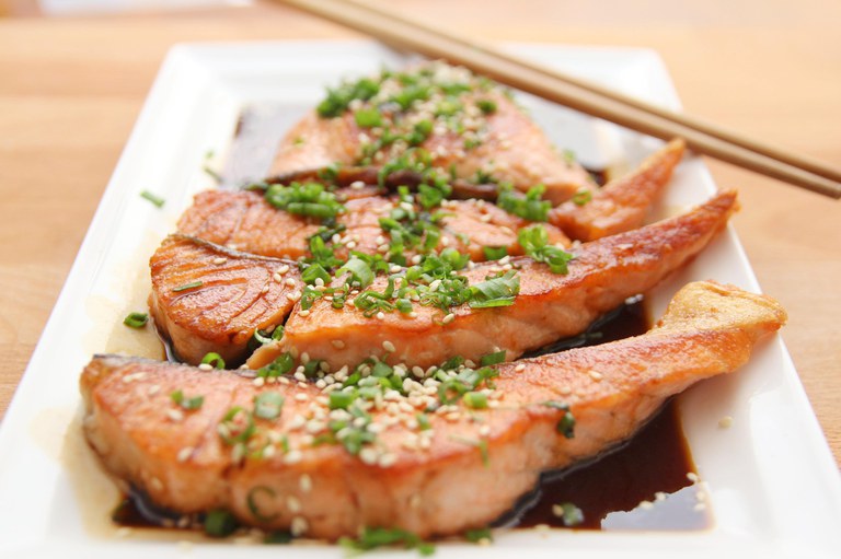 三文鱼美食（图片来源：pixabay)